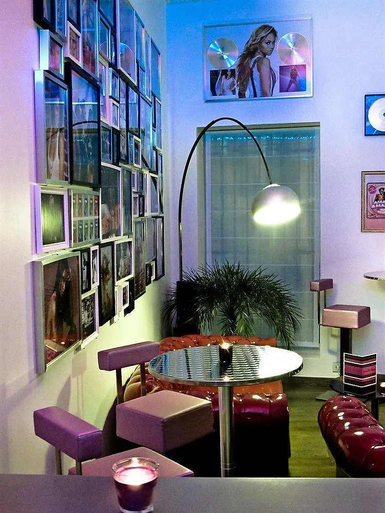 ***  Music Hotel Marsylia Francja